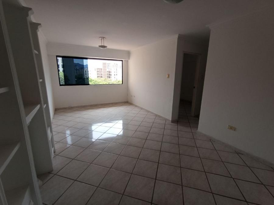 Foto Apartamento en Alquiler en SABANA LARGA, Valencia, Carabobo - U$D 350 - APA171158 - BienesOnLine