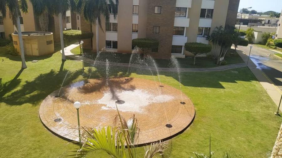 Foto Apartamento en Alquiler en Av El Milagro, Maracaibo, Zulia - U$D 220 - APA155181 - BienesOnLine