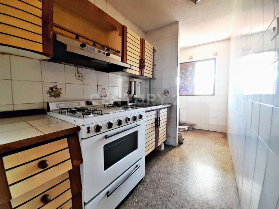 Foto Apartamento en Venta en Avenida Paseo Gaspari, Ciudad Bolvar, Bolvar - U$D 5.500 - APV203482 - BienesOnLine