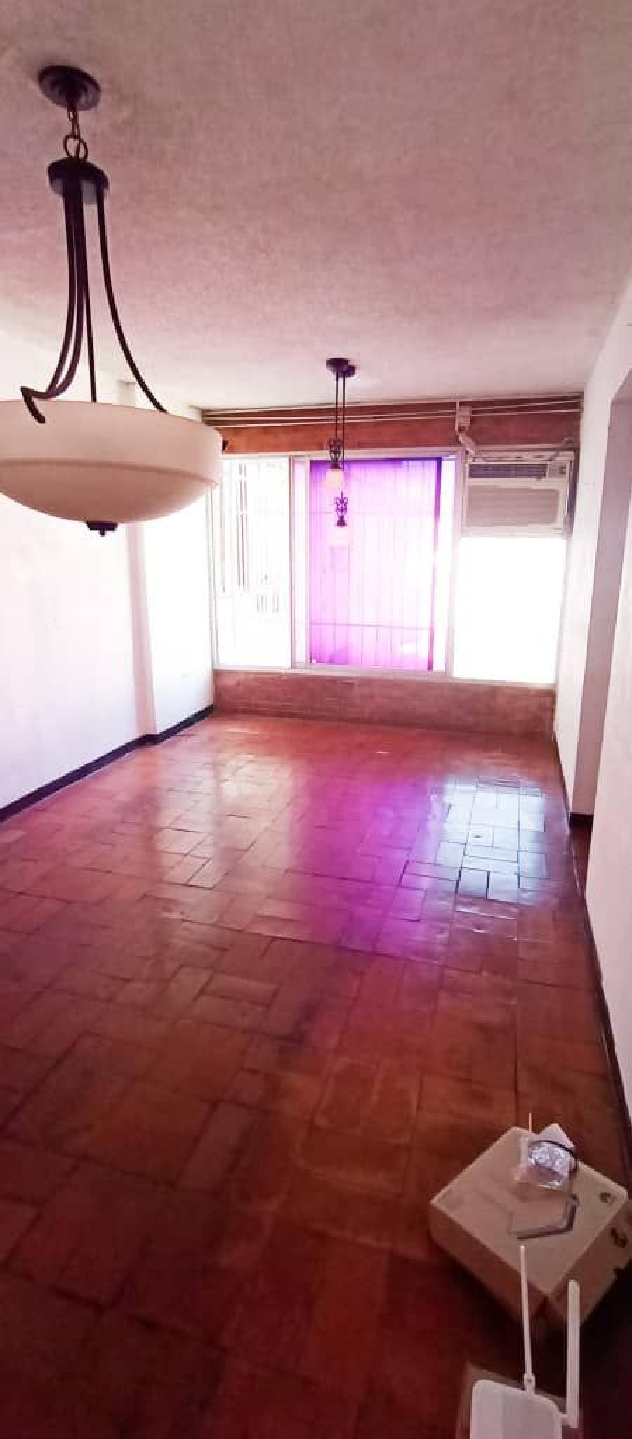 Foto Apartamento en Venta en Guarenas, Miranda - U$D 12.500 - APV218150 - BienesOnLine