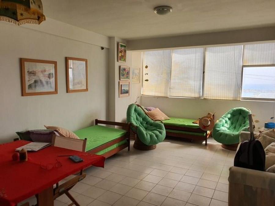 Foto Apartamento en Venta en Catia La Mar, Vargas - U$D 33.000 - APV210070 - BienesOnLine