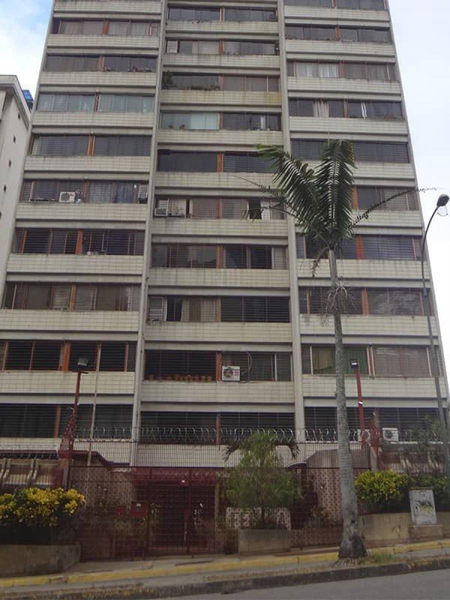 Foto Apartamento en Venta en Petare, Caracas, Distrito Federal - U$D 28.000 - APV222643 - BienesOnLine