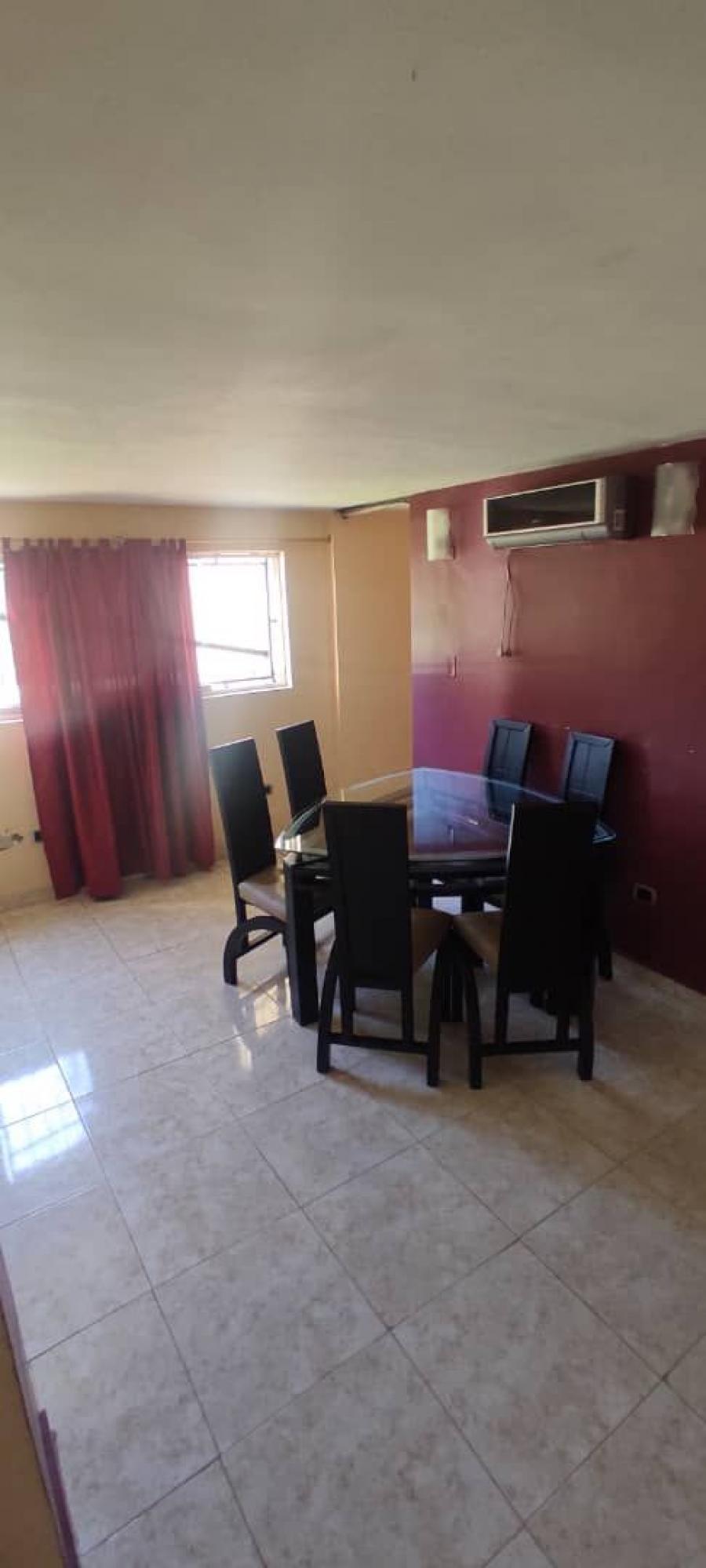 Foto Apartamento en Venta en Apartamento en paraparal Res.pomarrosa, Los Guayos, Carabobo - U$D 9.000 - APV217651 - BienesOnLine