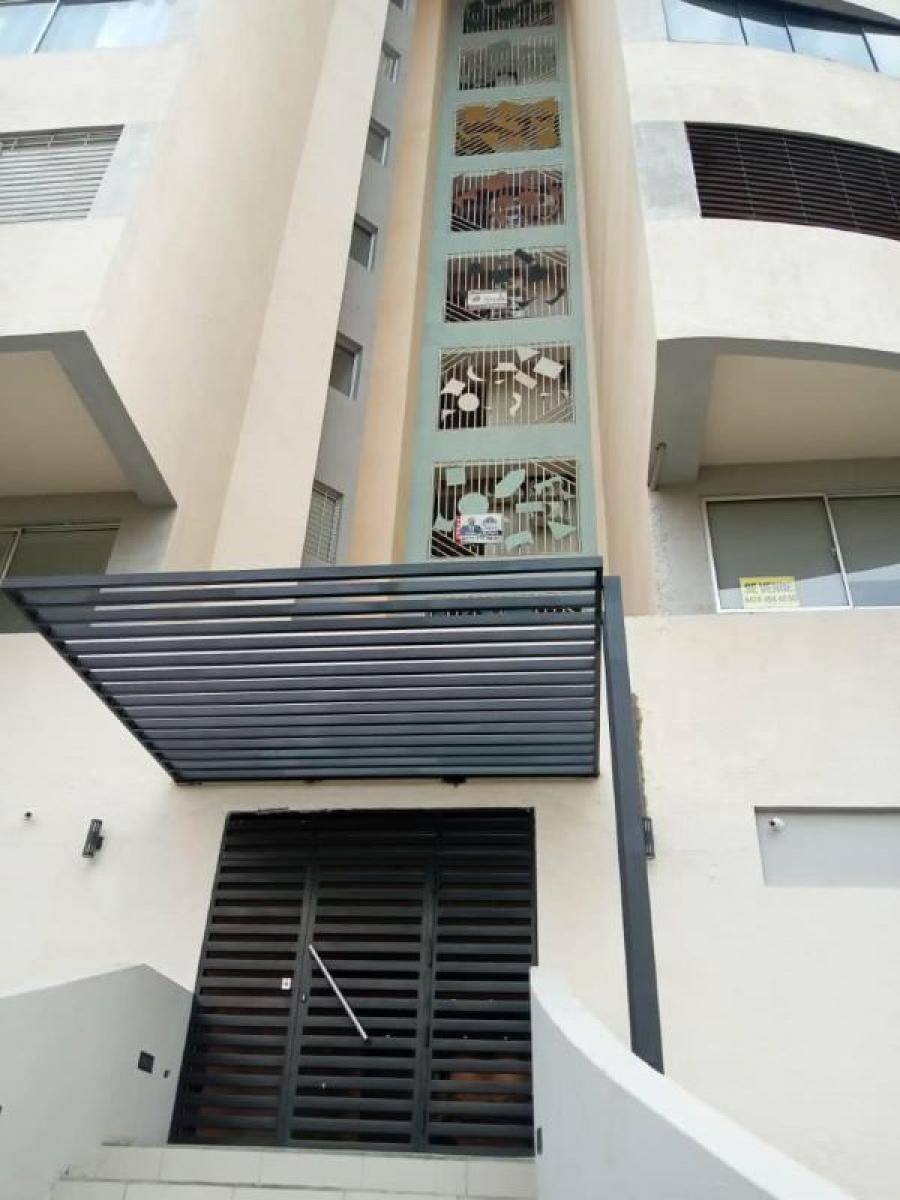 Foto Apartamento en Venta en Sabana Larga, Valencia, Carabobo - BsF 33.000 - APV192443 - BienesOnLine