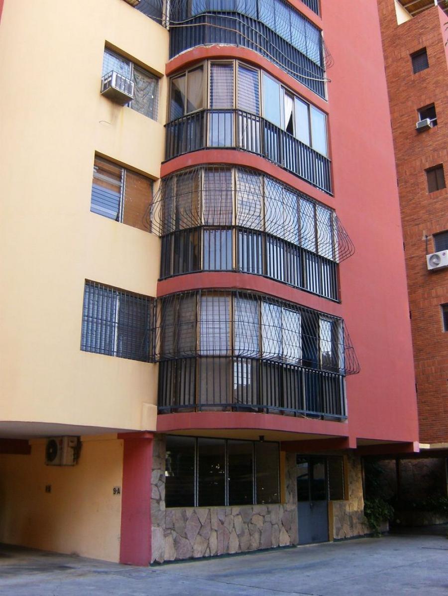 Foto Apartamento en Venta en Urb. El Parral. Este de Barquisimeto, Barquisimeto, Lara - BsF 27.000 - APV113371 - BienesOnLine