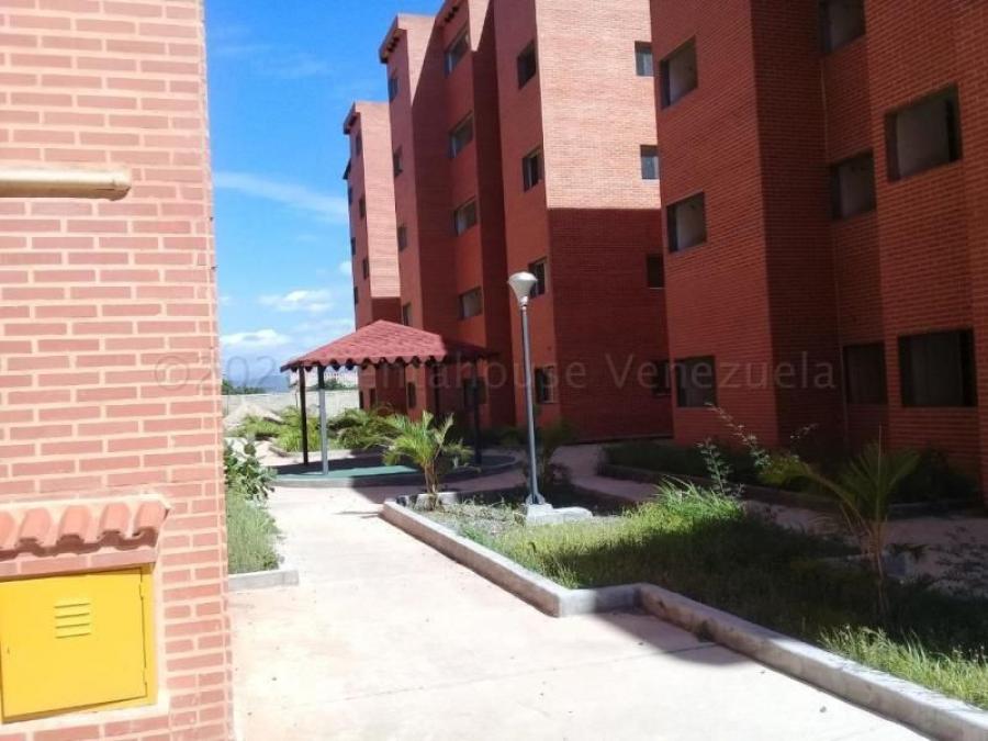 Foto Apartamento en Venta en Paraparal, Los Guayos, Carabobo - U$D 9.000 - APV132912 - BienesOnLine