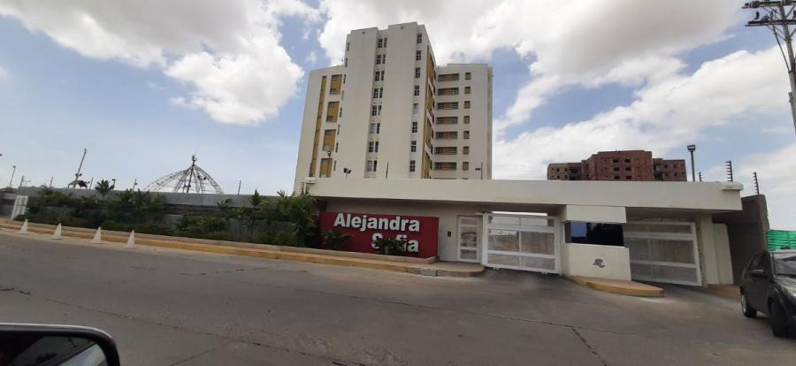 Foto Apartamento en Venta en Cacique mara, Maracaibo, Zulia - U$D 9.500 - APV152542 - BienesOnLine
