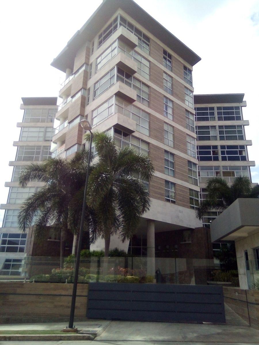 Foto Apartamento en Venta en GUATAPARO, Valencia, Carabobo - U$D 200.000 - APV140929 - BienesOnLine