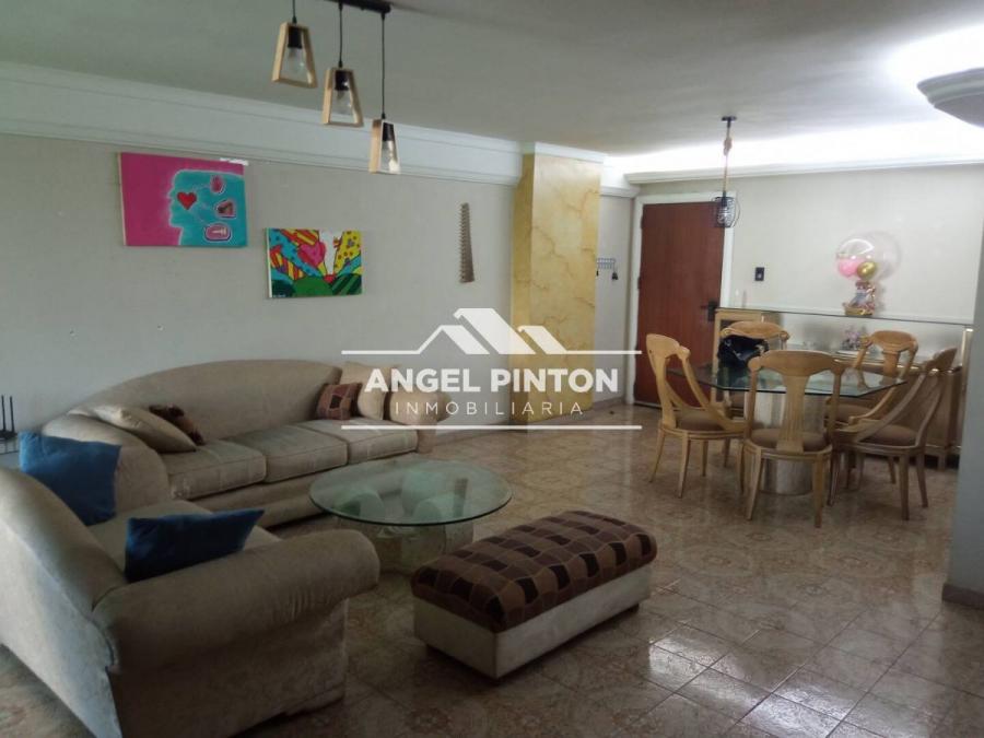 Foto Apartamento en Venta en AV SANTA RITA, Maracaibo, Zulia - U$D 20.000 - APV221849 - BienesOnLine
