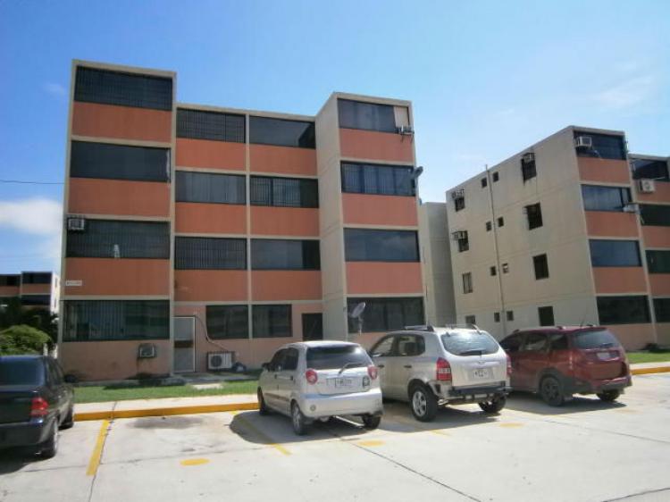 Foto Apartamento en Venta en Los Guayos, Los Guayos, Carabobo - BsF 6.500.000 - APV70012 - BienesOnLine