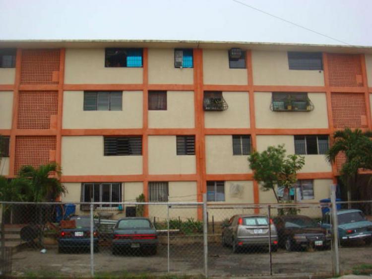 Foto Apartamento en Venta en Barquisimeto, Lara - BsF 25.000.000 - APV92830 - BienesOnLine