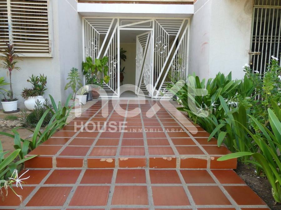 Foto Apartamento en Venta en Maracaibo, Zulia - U$D 8.000 - APV212642 - BienesOnLine