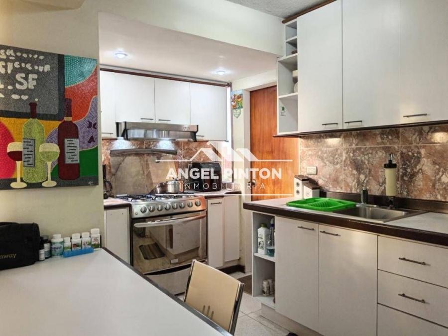 Foto Apartamento en Venta en Maracaibo, Zulia - U$D 72.500 - APV269041 - BienesOnLine