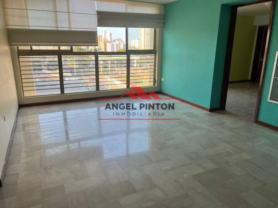 Foto Apartamento en Venta en TIERRA NEGRA, Maracaibo, Zulia - U$D 17.000 - APV187437 - BienesOnLine