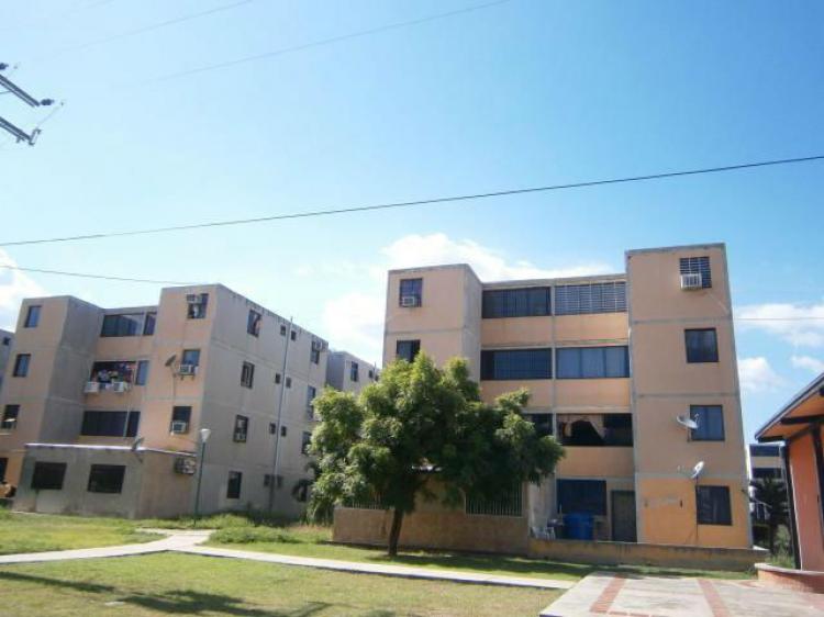 Foto Apartamento en Venta en Los Guayos, Los Guayos, Carabobo - BsF 7.200.000 - APV70230 - BienesOnLine