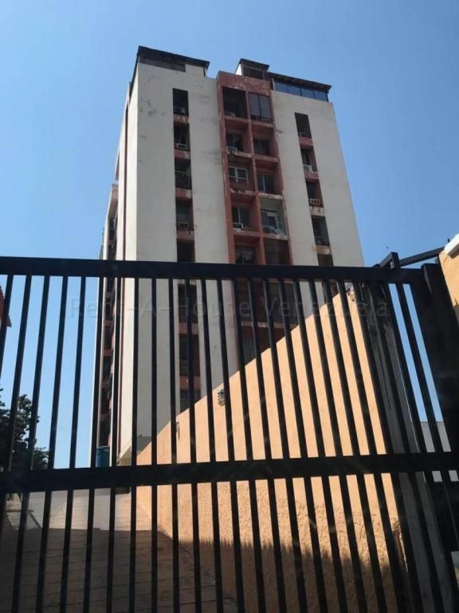 Foto Apartamento en Venta en Olagario Villalobos, Maracaibo, Zulia - U$D 15.000 - APV124498 - BienesOnLine