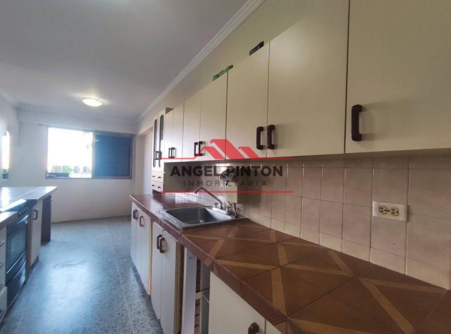 Foto Apartamento en Venta en Maracaibo, Zulia - U$D 16.000 - APV186347 - BienesOnLine