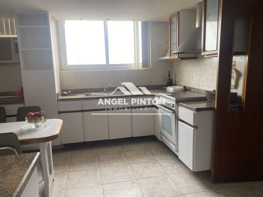 Foto Apartamento en Venta en AV DELICIAS, Maracaibo, Zulia - U$D 21.500 - APV220065 - BienesOnLine