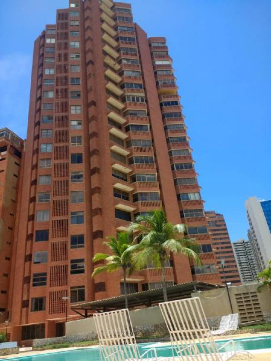 Foto Apartamento en Venta en Av El Milagro, Maracaibo, Zulia - U$D 60.000 - APV142545 - BienesOnLine