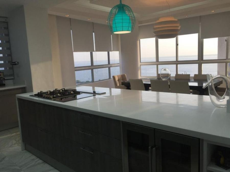 Foto Apartamento en Venta en Av El Milagro, Maracaibo, Zulia - U$D 150.000 - APV142546 - BienesOnLine