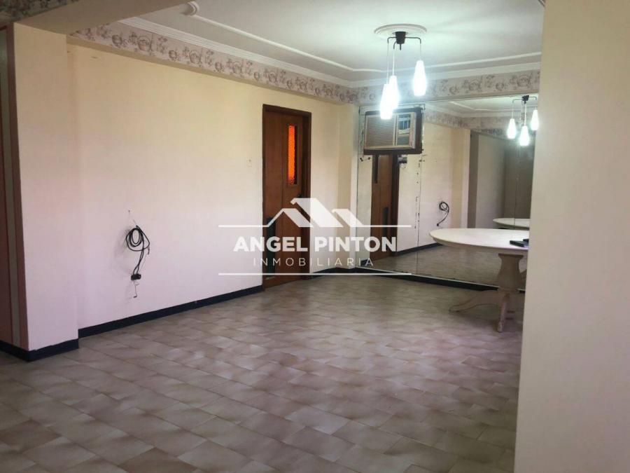 Foto Apartamento en Venta en Maracaibo, Zulia - U$D 13.000 - APV203716 - BienesOnLine