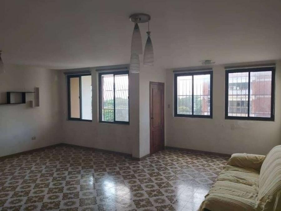 Foto Apartamento en Venta en TRIGAL CENTRO, Valencia, Carabobo - U$D 23.500 - APV146021 - BienesOnLine
