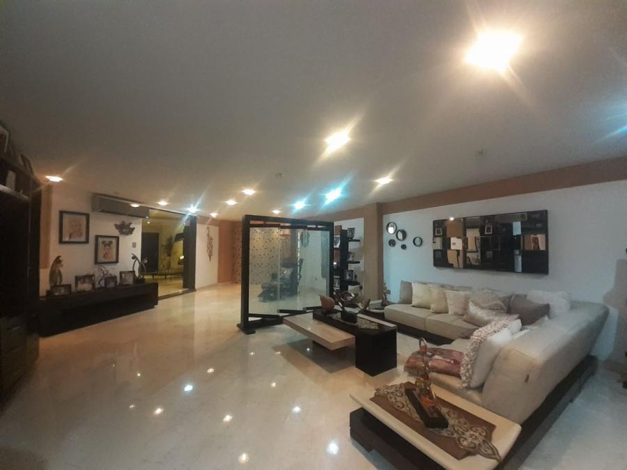 Foto Apartamento en Venta en Barquisimeto, Barquisimeto, Lara - U$D 220.000 - APV151307 - BienesOnLine