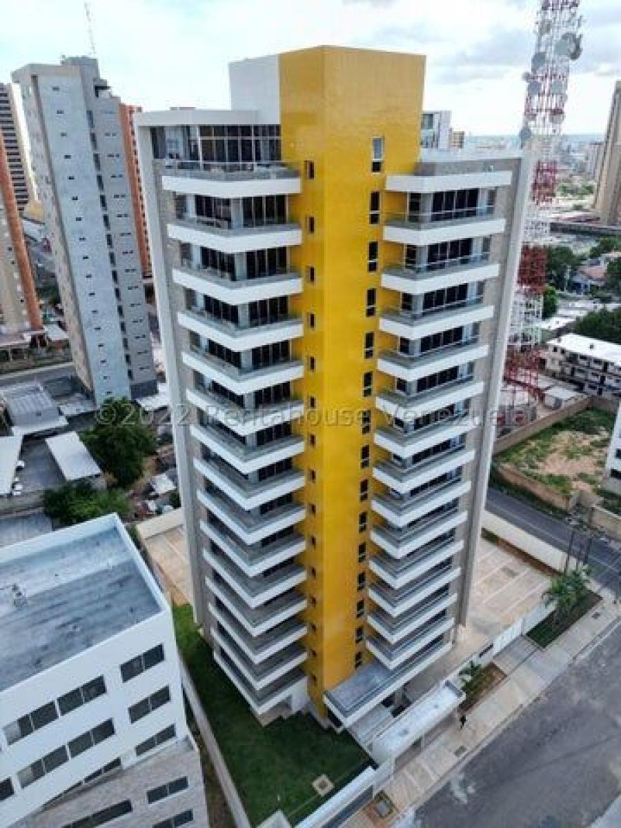 Foto Apartamento en Venta en Maracaibo, Zulia - U$D 102.700 - APV224815 - BienesOnLine