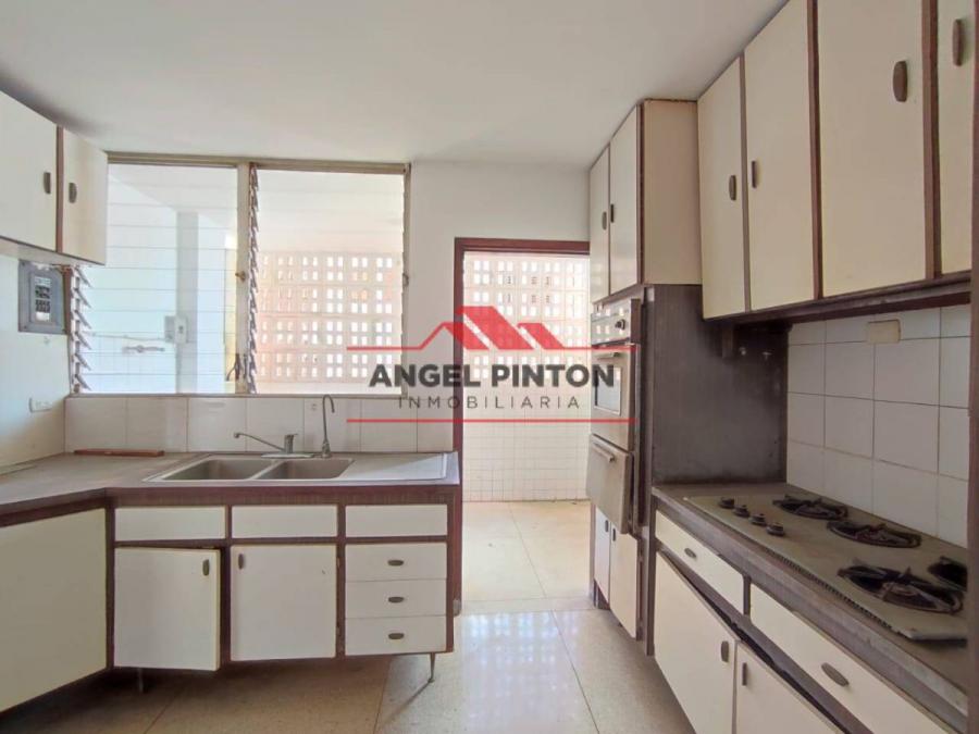 Foto Apartamento en Venta en Maracaibo, Zulia - U$D 32.000 - APV180510 - BienesOnLine