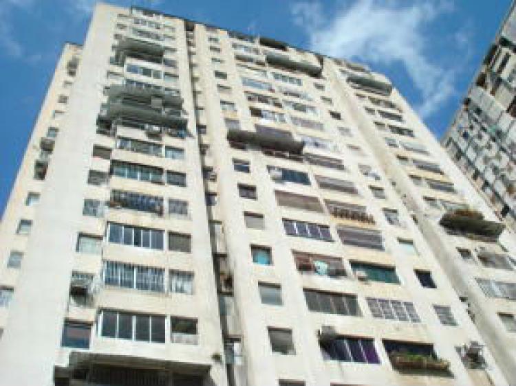 Foto Apartamento en Venta en Caracas, Distrito Federal - BsF 3.900.000.000 - APV83295 - BienesOnLine