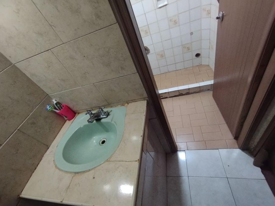 Home in Metric Way