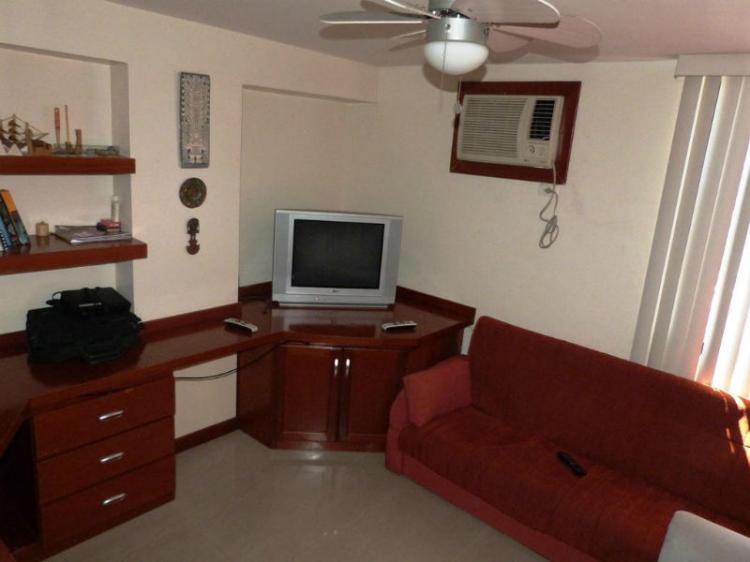 Foto Apartamento en Venta en El Milagro, Maracaibo, Zulia - BsF 4.800.000 - APV54015 - BienesOnLine