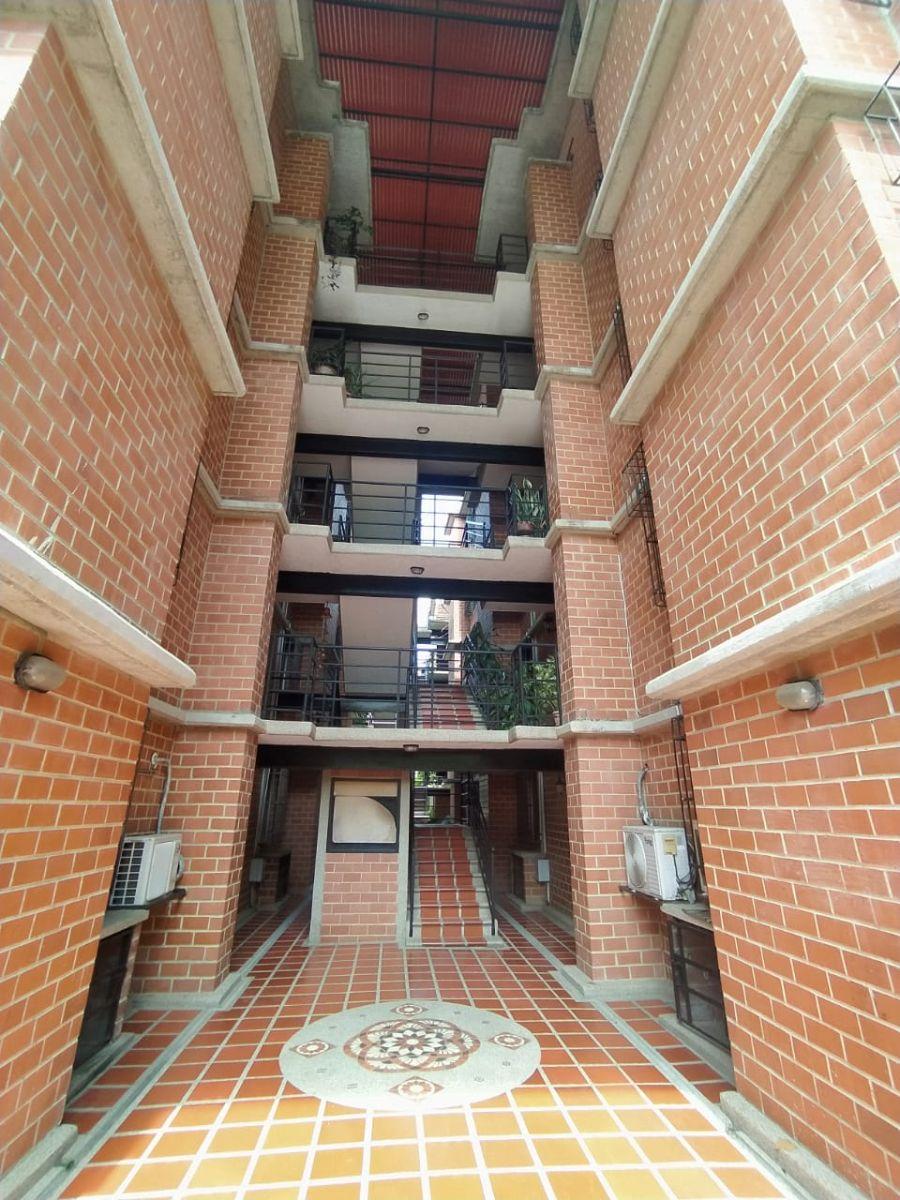 Foto Apartamento en Venta en plaza, Nueva Casarapa, Miranda - U$D 13.500 - APV195581 - BienesOnLine