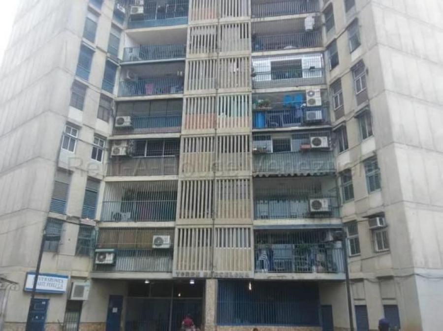 Foto Apartamento en Venta en Maracaibo, Zulia - U$D 8.000 - APV187811 - BienesOnLine