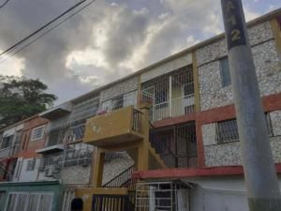 Foto Apartamento en Venta en Maracaibo, Zulia - BsF 4.500 - APV121231 - BienesOnLine