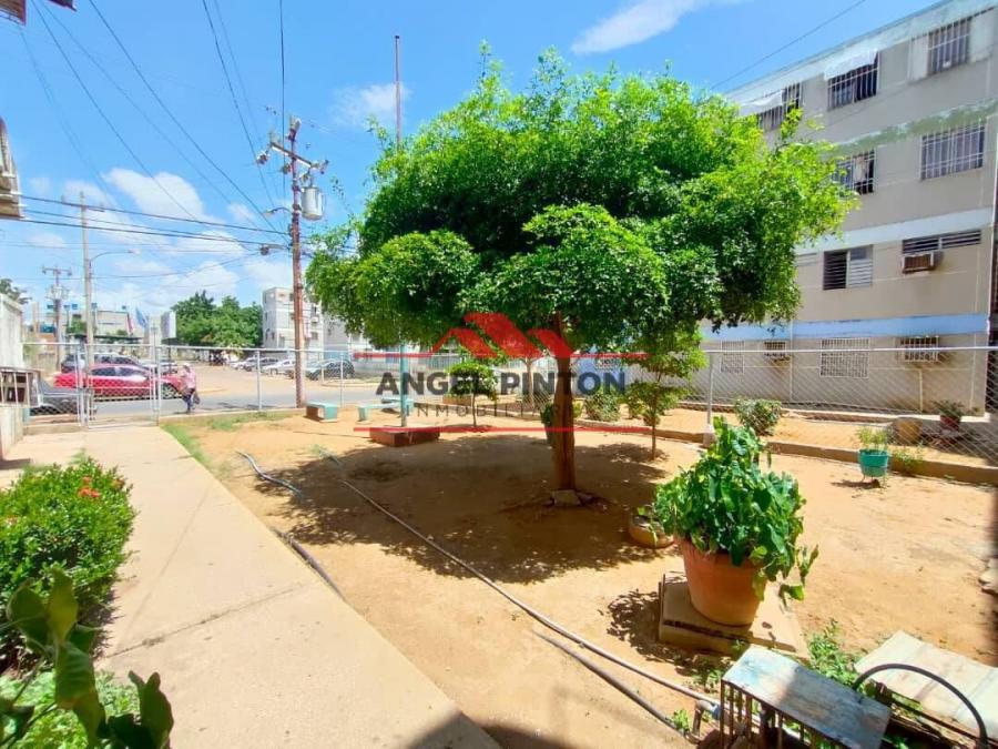 Foto Apartamento en Venta en Higuerote, Zulia - U$D 7.500 - APV178169 - BienesOnLine