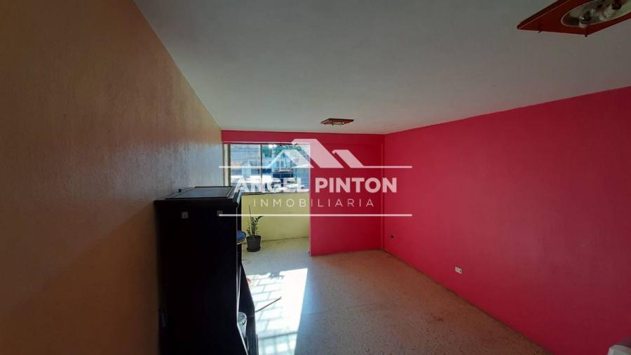 Foto Apartamento en Venta en Maracaibo, Zulia - U$D 10.000 - APV195398 - BienesOnLine