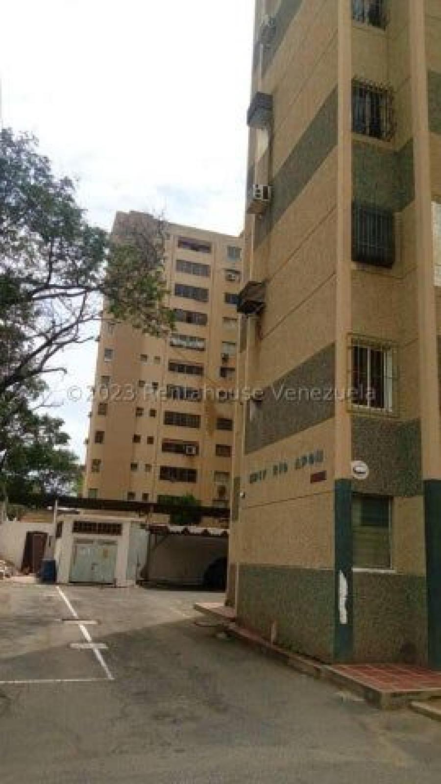 Foto Apartamento en Venta en Maracaibo, Zulia - U$D 16.000 - APV204504 - BienesOnLine