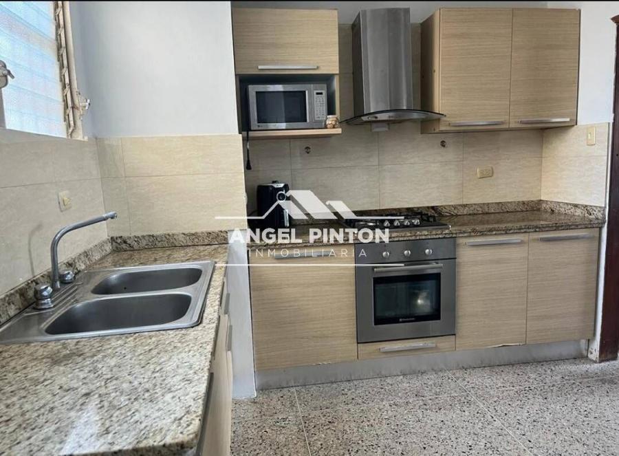Foto Apartamento en Venta en Maracaibo, Zulia - U$D 18.000 - APV215603 - BienesOnLine