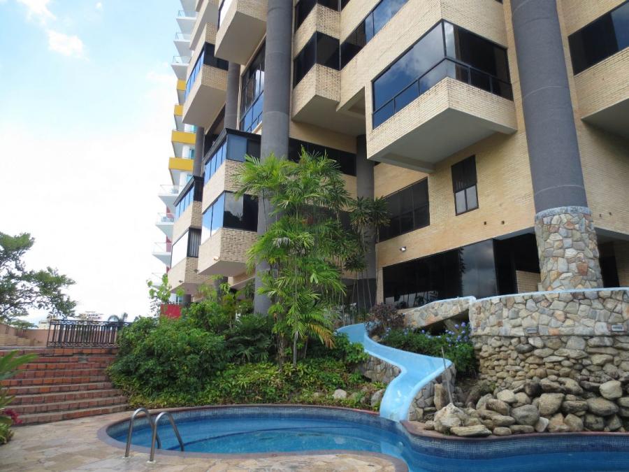 Foto Apartamento en Venta en Las Chimeneas  Valencia Carabobo Venezuela, Carabobo - U$D 190.000 - APV138009 - BienesOnLine