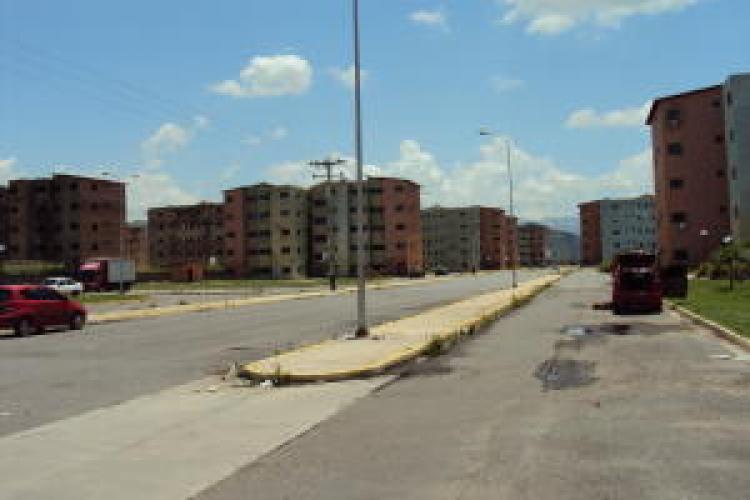 Foto Apartamento en Venta en Paraparal, Los Guayos, Carabobo - BsF 14.800.000 - APV94403 - BienesOnLine