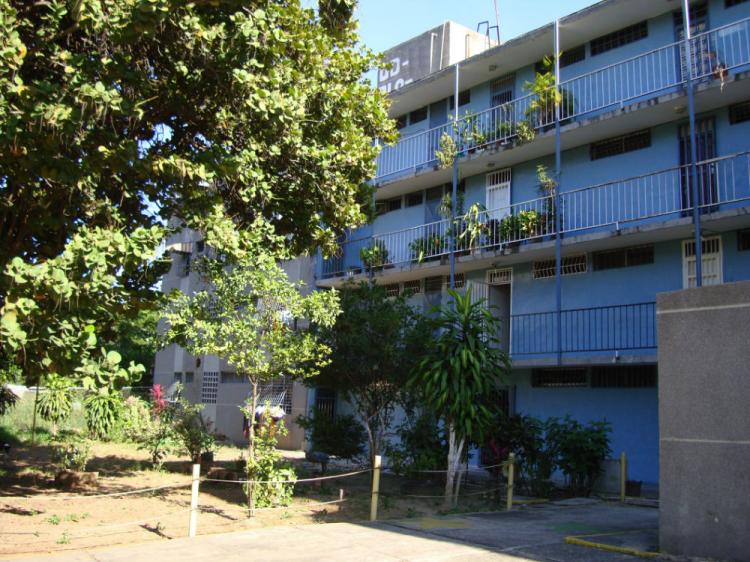 Foto Apartamento en Venta en Caa de Azucar, Maracay, Aragua - BsF 25.000.000 - APV96845 - BienesOnLine