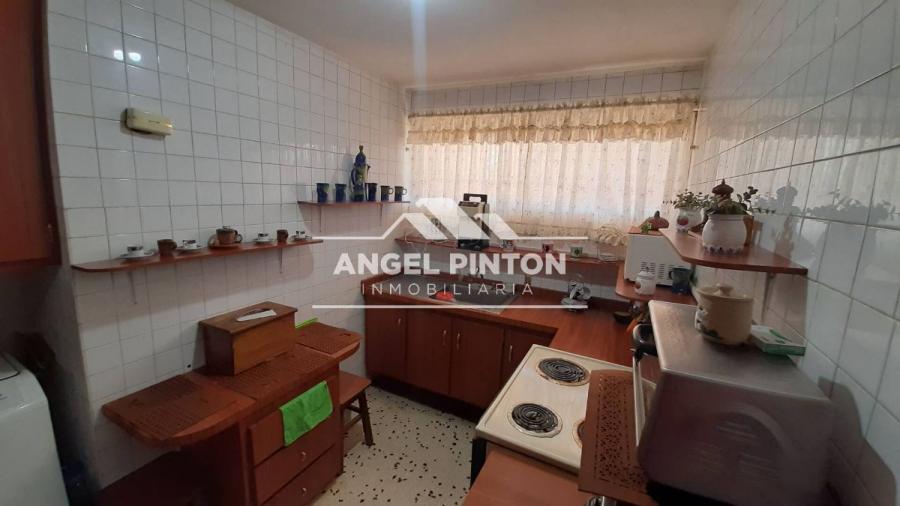 Foto Apartamento en Venta en Maracaibo, Zulia - U$D 12.000 - APV195316 - BienesOnLine