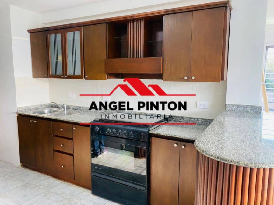 Foto Apartamento en Venta en Milagro Norte, Maracaibo, Zulia - U$D 17.000 - APV172508 - BienesOnLine