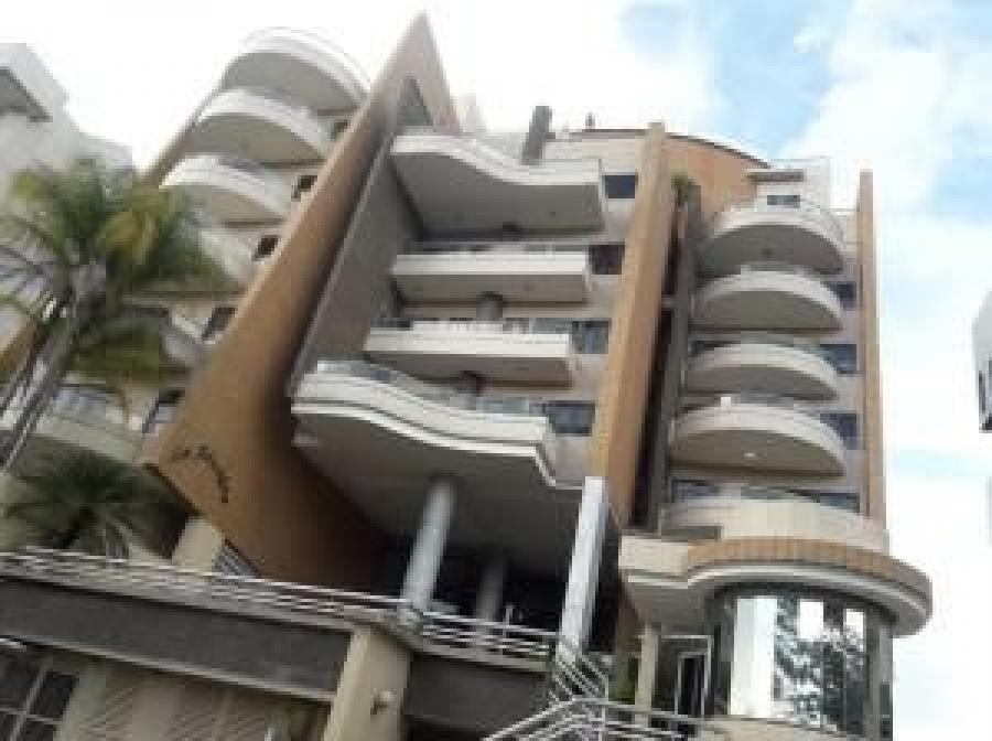 Foto Apartamento en Venta en terrazas del country valencia carabobo, Valencia, Carabobo - U$D 600.000 - APV145332 - BienesOnLine