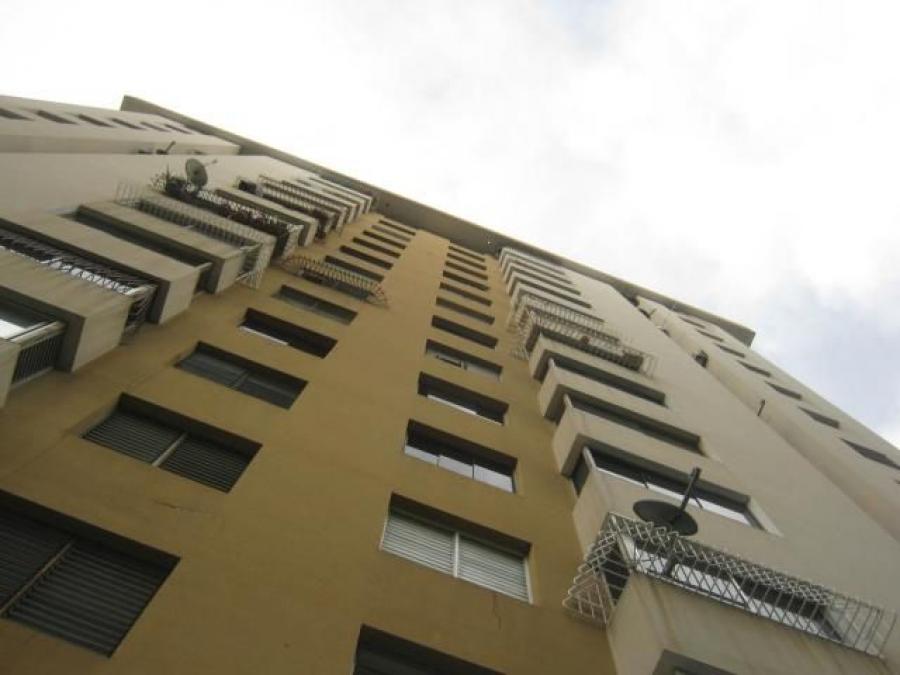 Foto Apartamento en Venta en San Jose, Urbanizacion Valles de Camoruco, Carabobo - U$D 21.500 - APV137382 - BienesOnLine