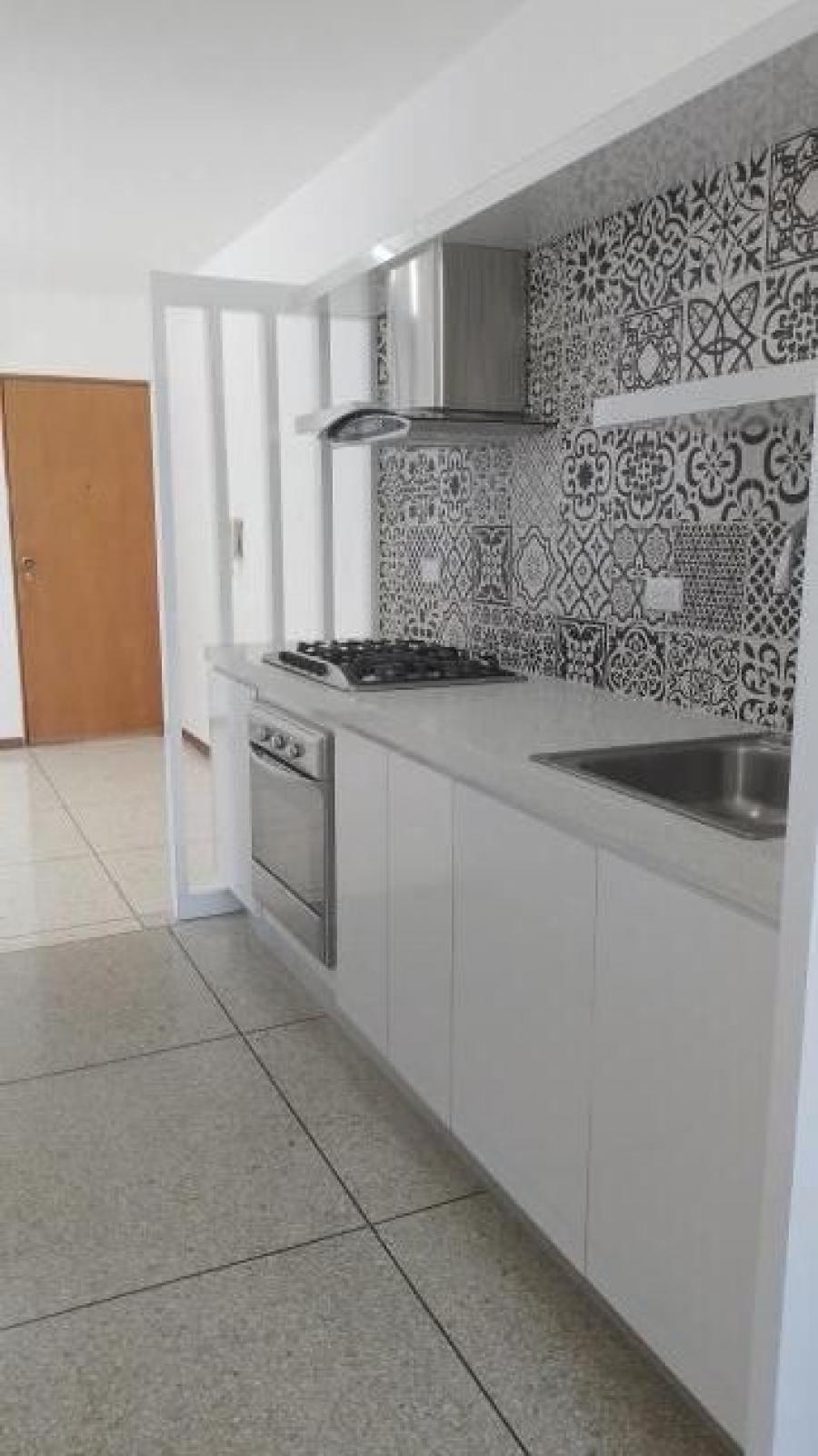 Foto Apartamento en Venta en Caracas, Distrito Federal - U$D 53.000 - APV197785 - BienesOnLine