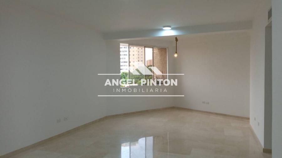 Foto Apartamento en Venta en Maracaibo, Zulia - U$D 42.000 - APV224609 - BienesOnLine