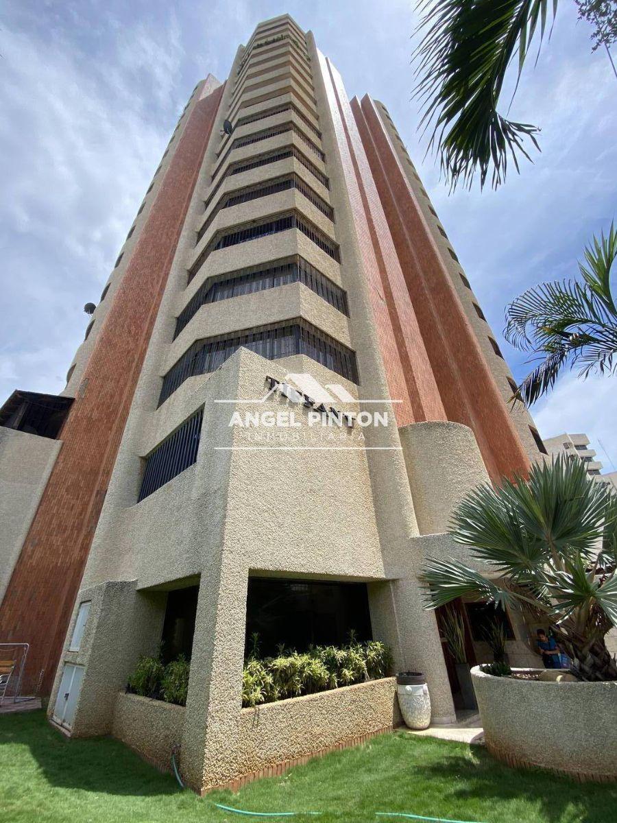 Foto Apartamento en Venta en Maracaibo, Zulia - U$D 180.000 - APV204008 - BienesOnLine