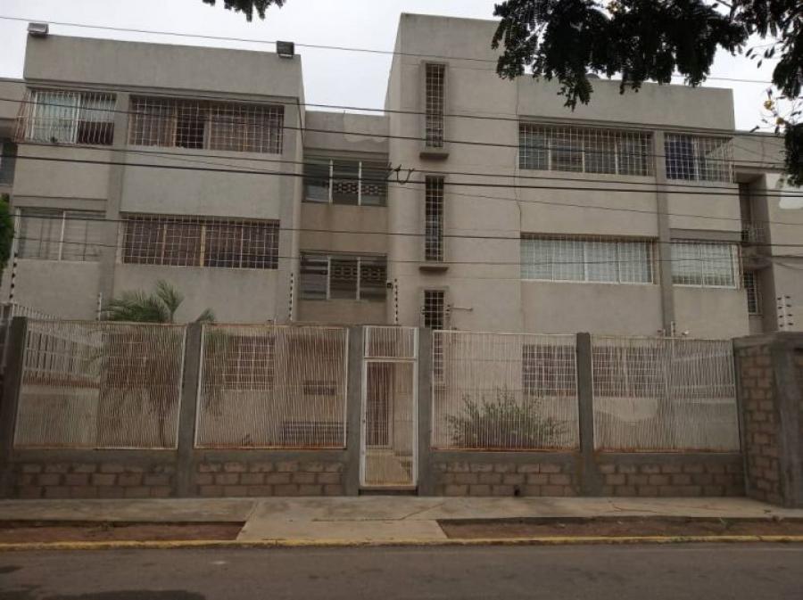 Foto Apartamento en Venta en calle 72, Zulia - BsF 16.000 - APV122264 - BienesOnLine